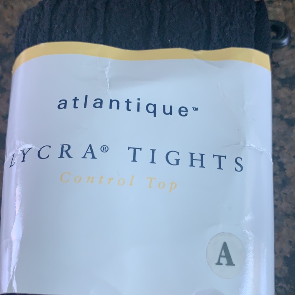 One pair spanx one hose 1 tights - Picture 11 of 14